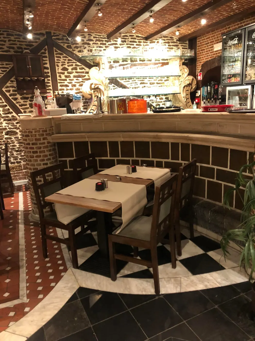 Brasserie in regio Aarschot | Goed draaiend rendement | Ondersteuning door uitbater — foto 1