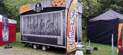 Overname goed draaiende foodtrailer met frieten en Pastas