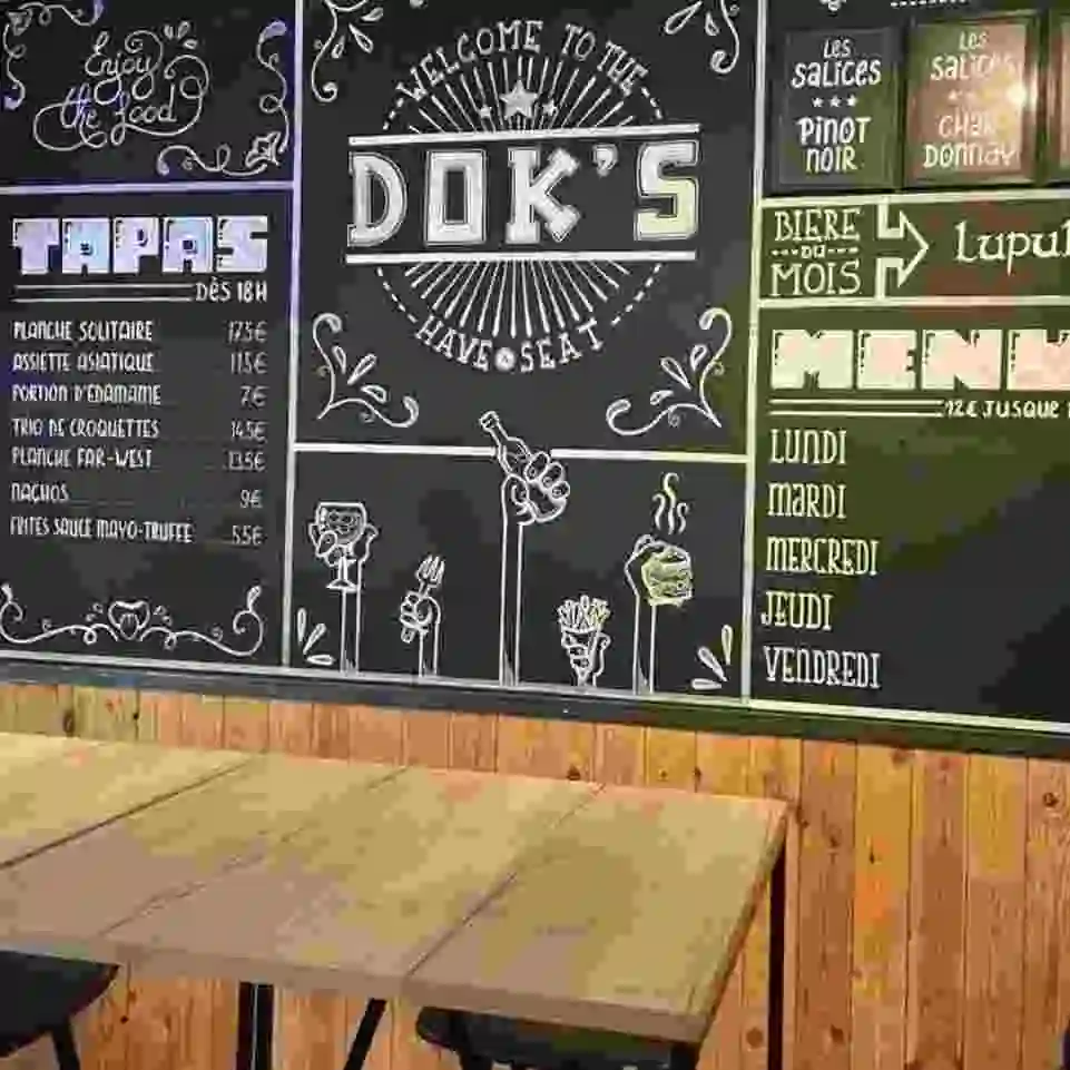 Le DOK'S | Cocktails, tapas & terrassen | Vast cliënteel