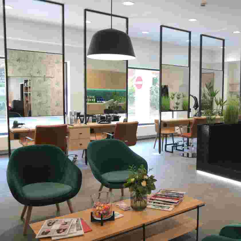 Hoge klasse kapsalon | 10 plaatsen, coworking — foto 1