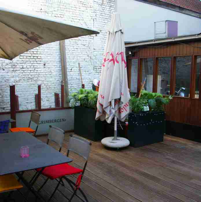 Horecazaak full option | Zonnige terrassen | Groot potentieel — foto 1