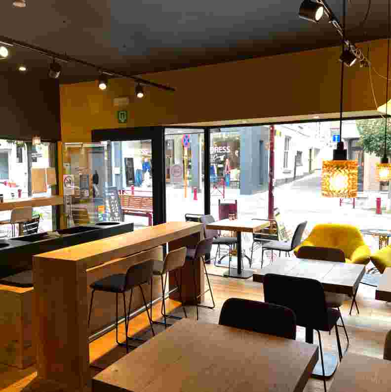 Snelle restauratie | 40 zitplaatsen + terras | Trouw cliënteel