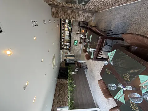 Goed draaiend en instapklaar restaurant te overname in Stabroek