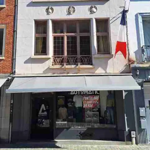 Vennootschap + gebouw te koop | Ingerichte winkel, centrum