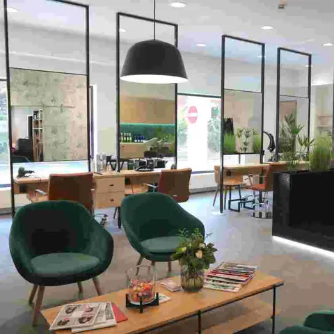 Hoge klasse kapsalon over te nemen | 10 plaatsen, coworking