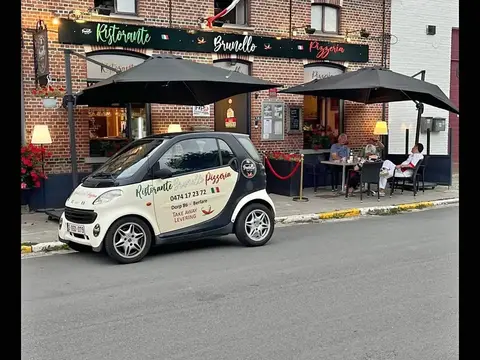 Italiaans Restaurant met Ruim Terras en Woonst in Berlare
