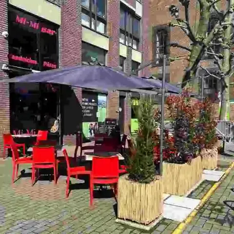 Snackbar over te nemen | Toplocatie in centrum van Waver